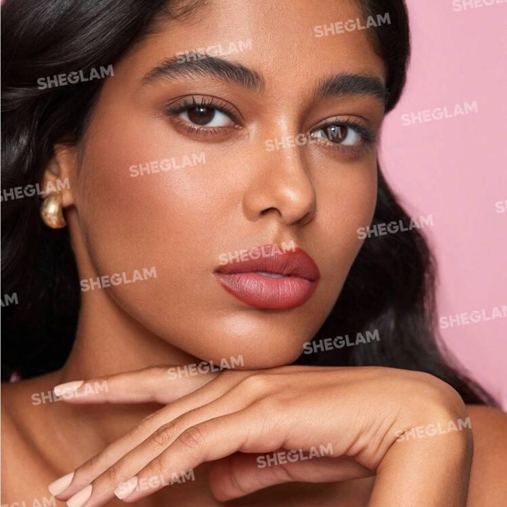 SHEGLAM Glam 101 Sheer Tinted Lipstick & Liner Duo-Cinna-Swirl - Picture 2 of 5